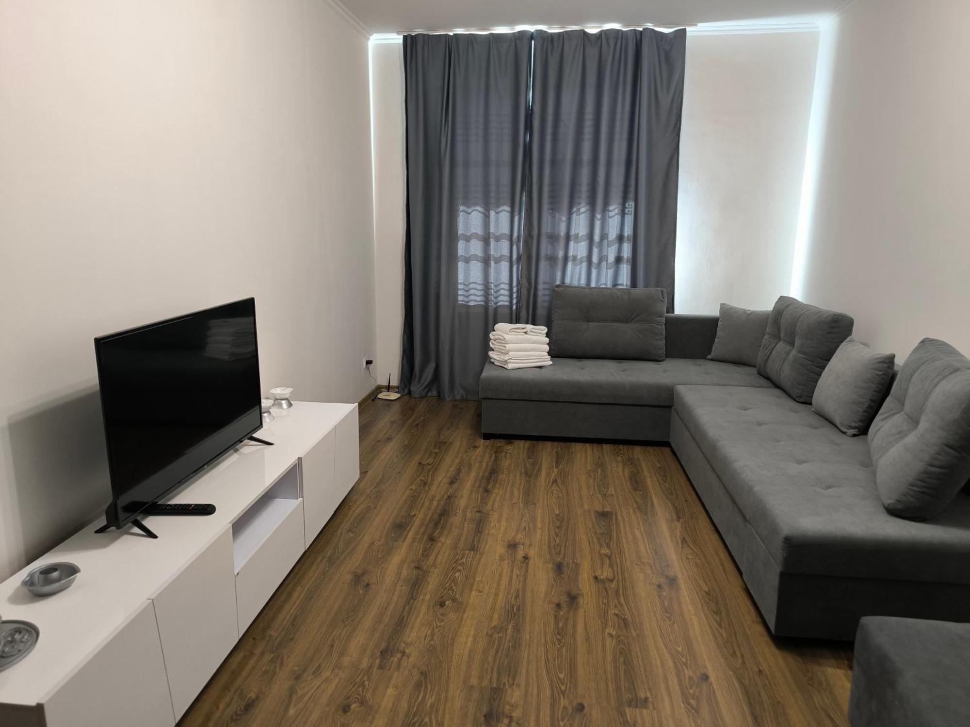 Apartments Domovik Parkaniya, 2A Мукачево Экстерьер фото