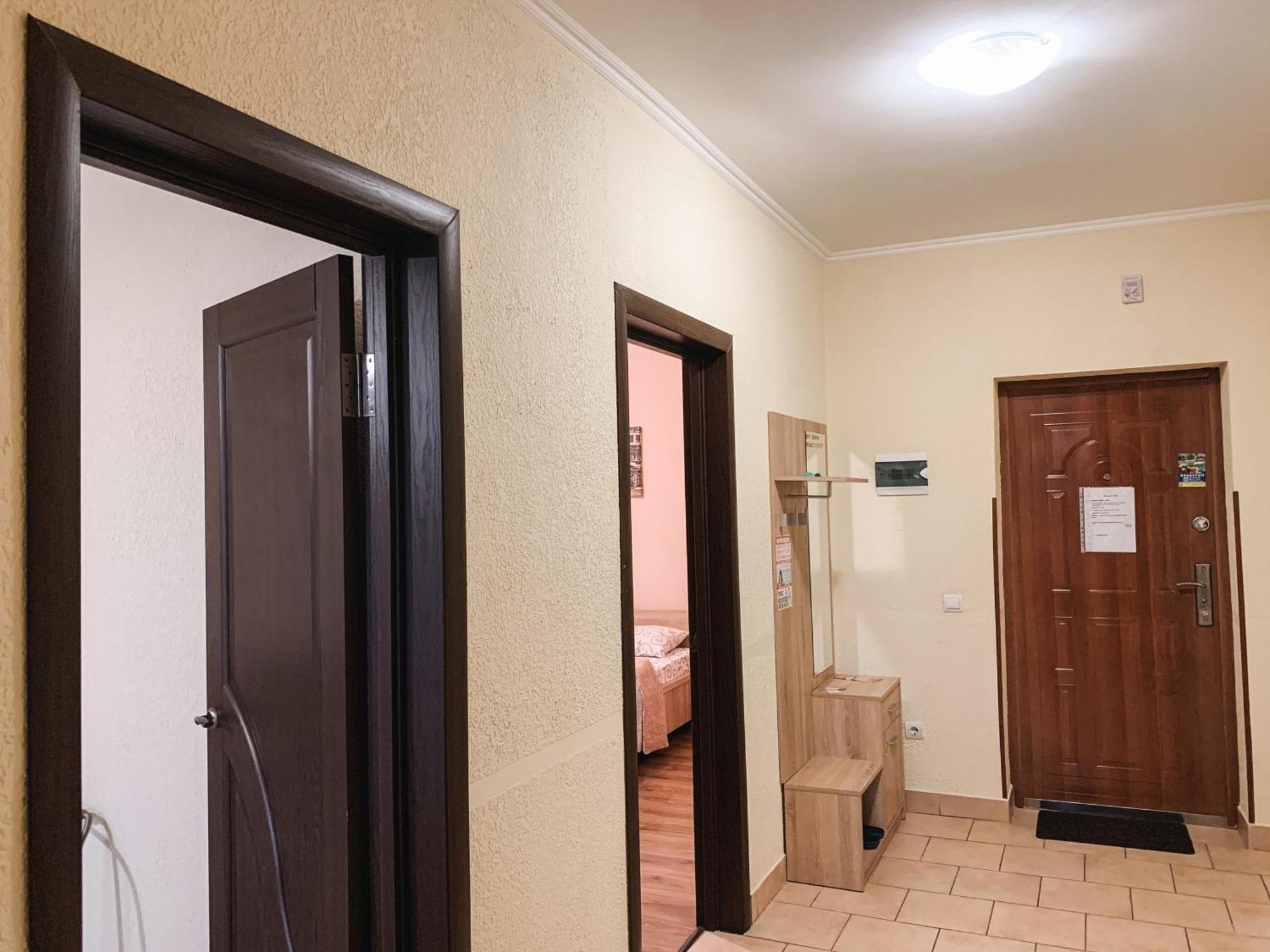 Apartments Domovik Parkaniya, 2A Мукачево Экстерьер фото